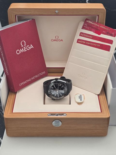 Omega Planet Ocean 215.92.46.22.01.001 Image 5